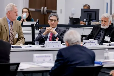 Robert F. Kennedy Jr.’s Immunization Advisers Remove Doctor’s Note Requirement for Coronavirus Shot, Emphasizing Personal Choice